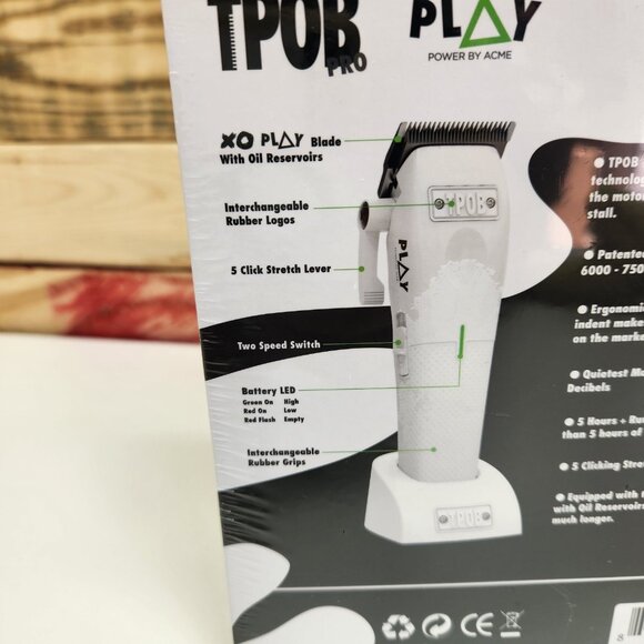TPOB Play Clipper - WHITE OUT Edition - W CHARGING STAND NEW IN BOX SEALED - Picture 6 of 10